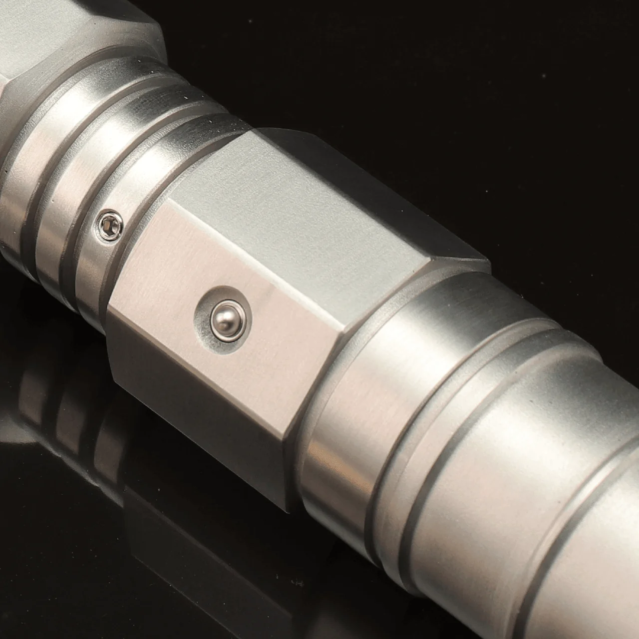 Hilt Material - Image 2